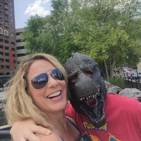 Meet your Posher, Andrea - Picture 1 of 1